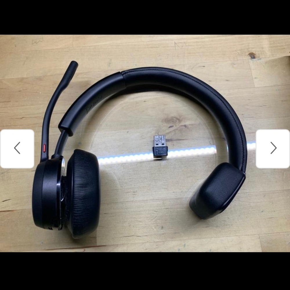 Poly headset - Picture 4 of 5